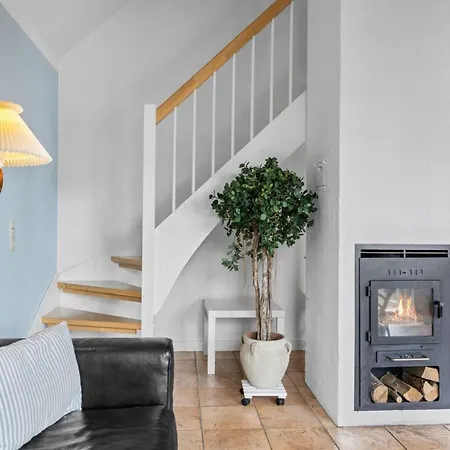 Dior - 300m From The Sea By Interhome *