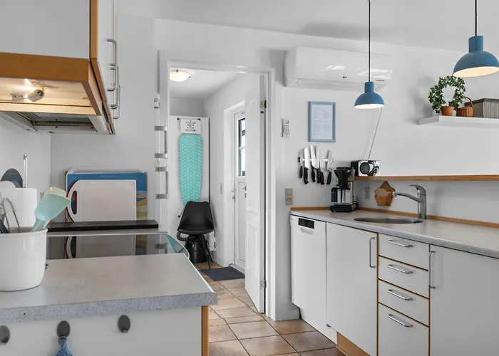 Dior - 300m From The Sea By Interhome Dom wakacyjny